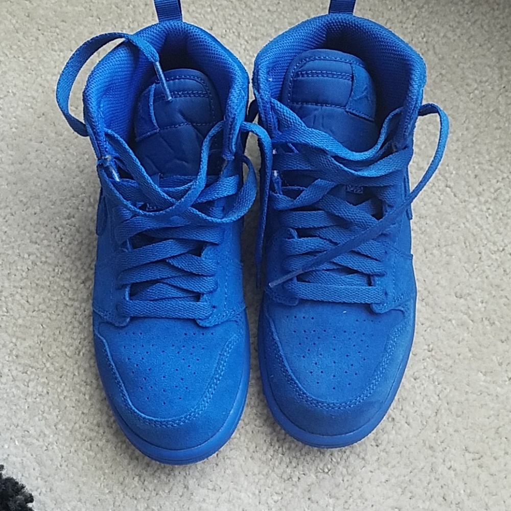 Boys sneakers